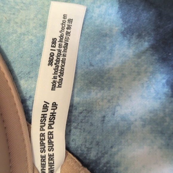 (2) VS PINK Super Push Up Bras Sz 38DD Praline & Black LIKE NEW Lot Bundle 38E - Picture 6 of 7